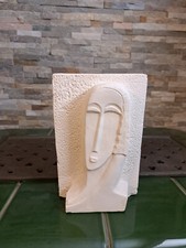 Œuvre originale ,sculpture en pierre ,buste féminin de Didier Férré (île de Ré)