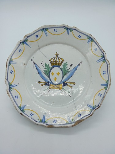 1294 assiette - ),