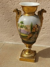 VASE en PORCELAINE de VIEUX