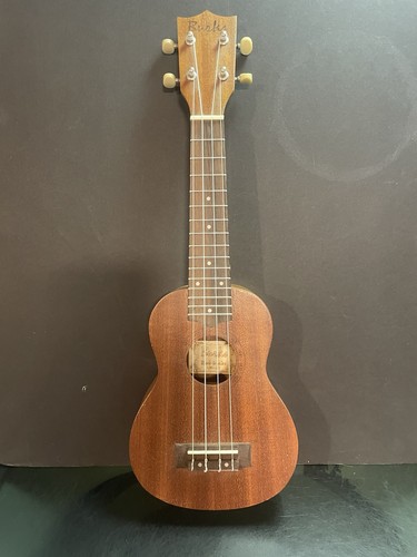 Burks ukulele - burks,