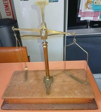 Coffret ancien trébuchet balance de précision materiel professionnel + poids