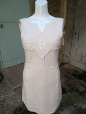 Robe Courrèges Vintage Hyperbole 1971 Beige Taille 34 excellent état.