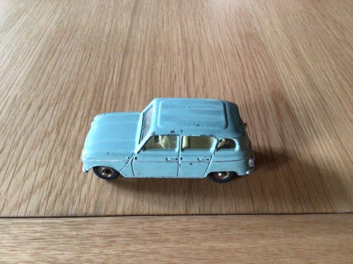 Dinky toys renault - dinky,