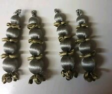 PASSEMENTERIE HOULES 2 PAIRES 4 PERLES ET NOEUDS  COULEUR ARGENT OR REF844PNGAVO