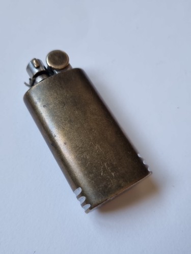 Ancien briquet essence - briquet,