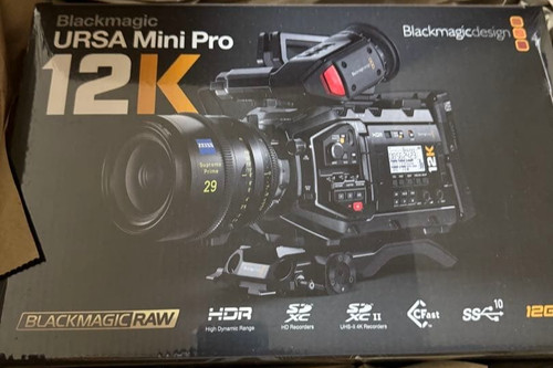 Blackmagic design ursa mini - design,