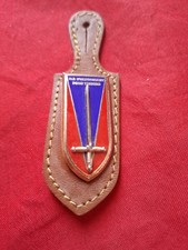 Insigne Ecole Spéciale Militaire de Saint Cyr     Drago Paris   H243    /C179