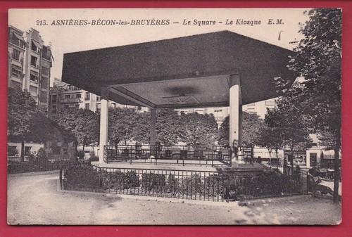 Square kiosque - le,