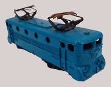 Ancienne locomotive BB 9004