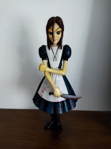 Figurine alice mcgee en - figurine,