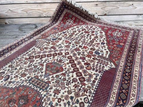 Tapis noué fait main ancien - main,