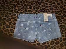 Levi's shorty Shorts...size