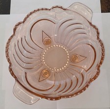 COUPE ancienne en verre rose