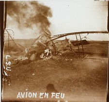 FRANCE Avion en feu Guerre