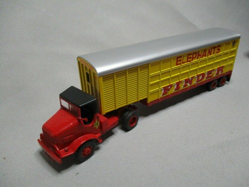 Camion avec semi - sa, -remorque
