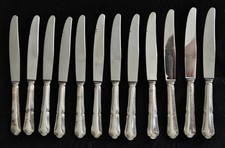 12 grands couteaux à