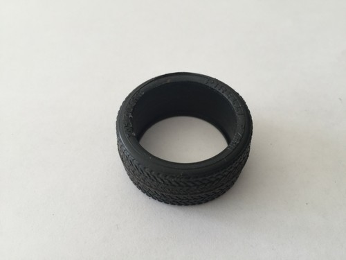 Pneu avant pirelli pièce