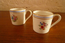 2 tasses à café, moka