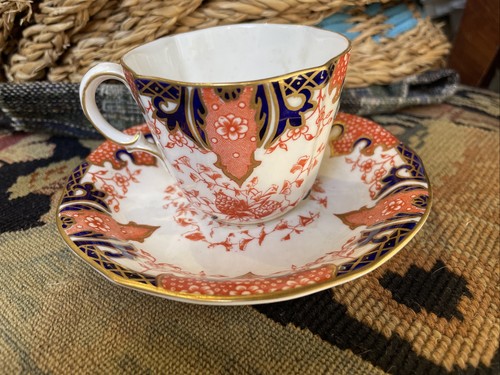 Ancienne tasse porcelaine - tasse,