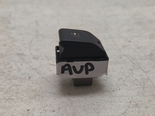 Bouton lève vitre avant