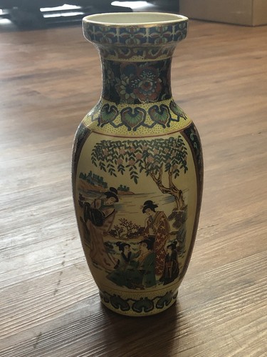 Satsuma style vase - satsuma,