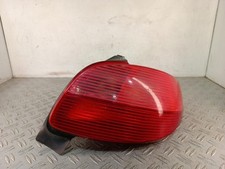 Feu arriere principal droit