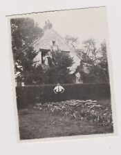 Photo 🏡 Homme Devant Jardin