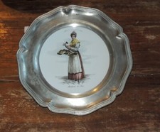 Assiette murale porcelaine - , /
