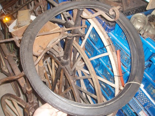 Pneu ancien 550a - 2x,