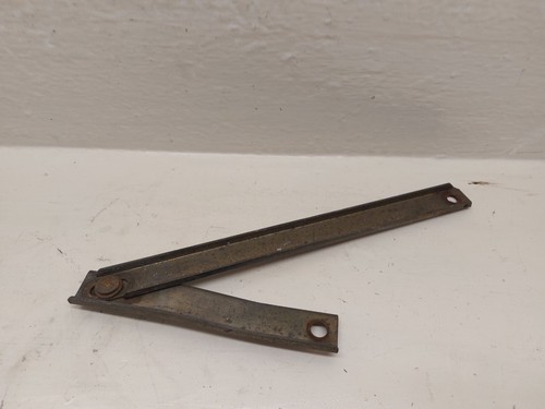 Barre maintien capot moteur