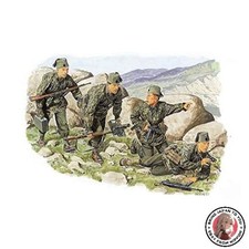 NEW DR6067 1/35 German 13th SS