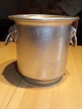 Ancien seau à champagne aluminium ( 21 cm haut 22,5 cm diamètre )