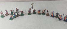 Lot de 17 figurines