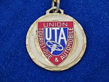 SUPERBE RARE TOP ++ PORTE-CLES Key ring - UTA UNION TOURISTIQUE AUTOMOBILE