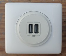 PRISE DOUBLE CHARGEUR USB