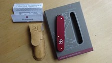 Victorinox Cadet Alox Rouge