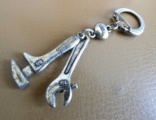 Ancien porte clé Shell Automobile Garage Station Clé Molette Anglaise Coeur....