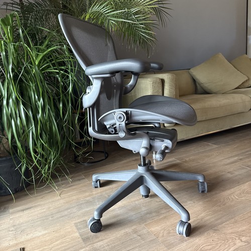 Herman miller aeron updated - herman,