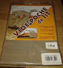 TABLE DE NUIT TEXTILE// VIDE