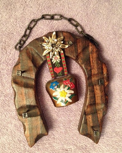 Wood metal bell horseshoe - metal,