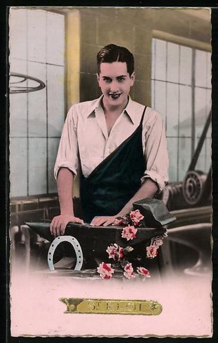 Carte postale forgeron sur