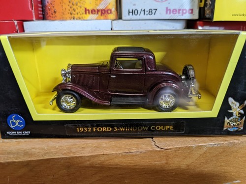 Road signature 1932 - signature, ford