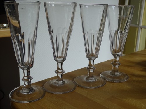 Anciennes flutes champagne - flutes,