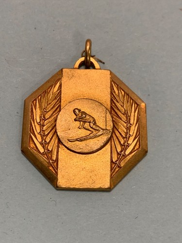 Pin broche medaille - pin's,,