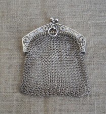 AUMONIERE PORTE LOUIS EN