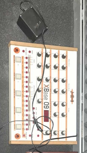 Jomox xbase desktop synth - jomox,
