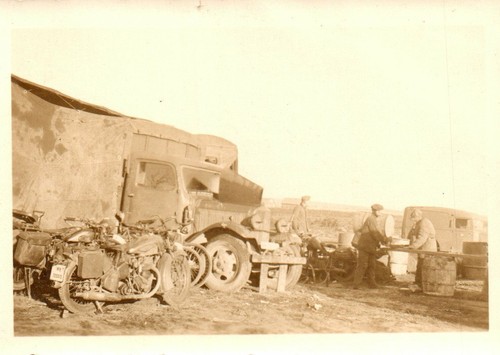 Photo ww2 service - photo,, d'atelier
