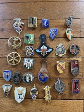 Lot d insignes militaires