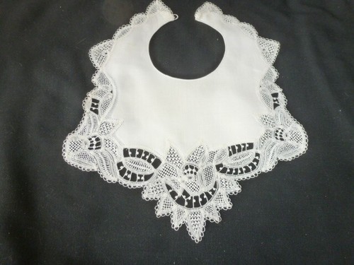 Beau bavoir ancien dentelle - ancien,