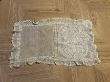 ANCIEN MOUCHOIR OU NAPPERON BRODÉ DENTELLE TISSUS ANCIEN 